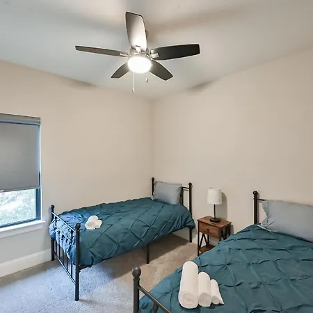 9 Minutes To Downtown Dallas - 1000Mbps - King Suite - 58 In Tv - Games-3